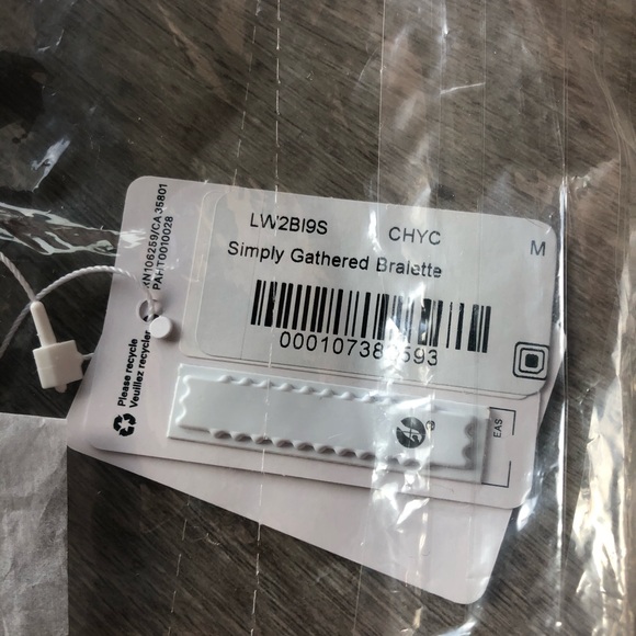 Lululemon Simply Gathered Bra - Cherry Cola - Picture 8 of 8